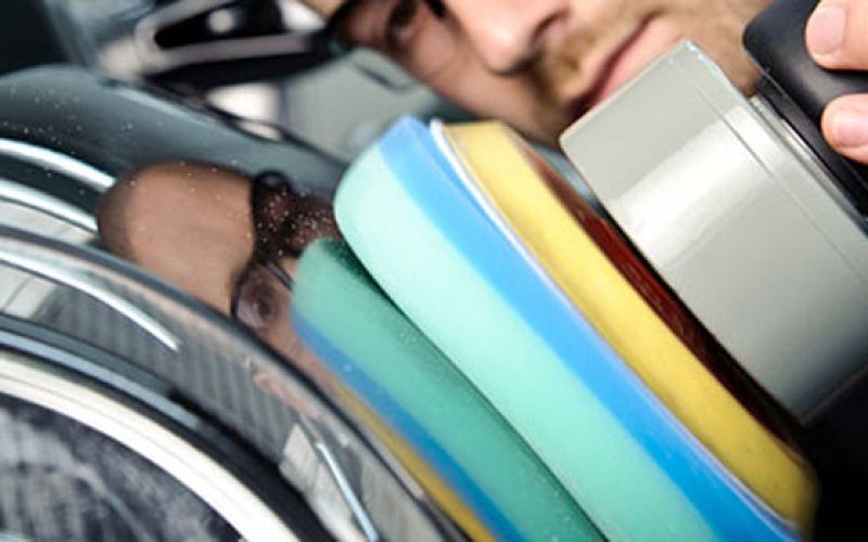 Restauración de superficies dañadas con técnicas avanzadas